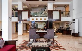 Hotel Le Roi Near New Delhi Railway Station